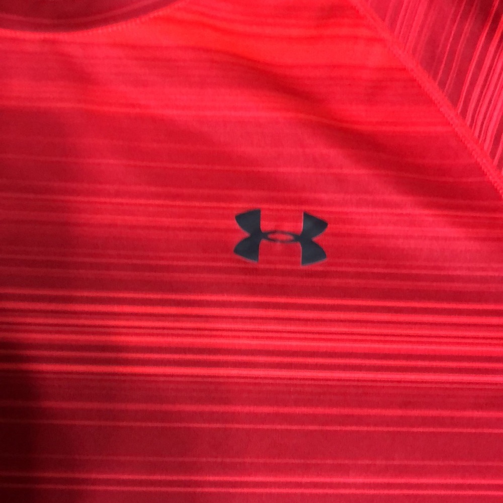 Under Armour TShirt - Picture 2 of 5